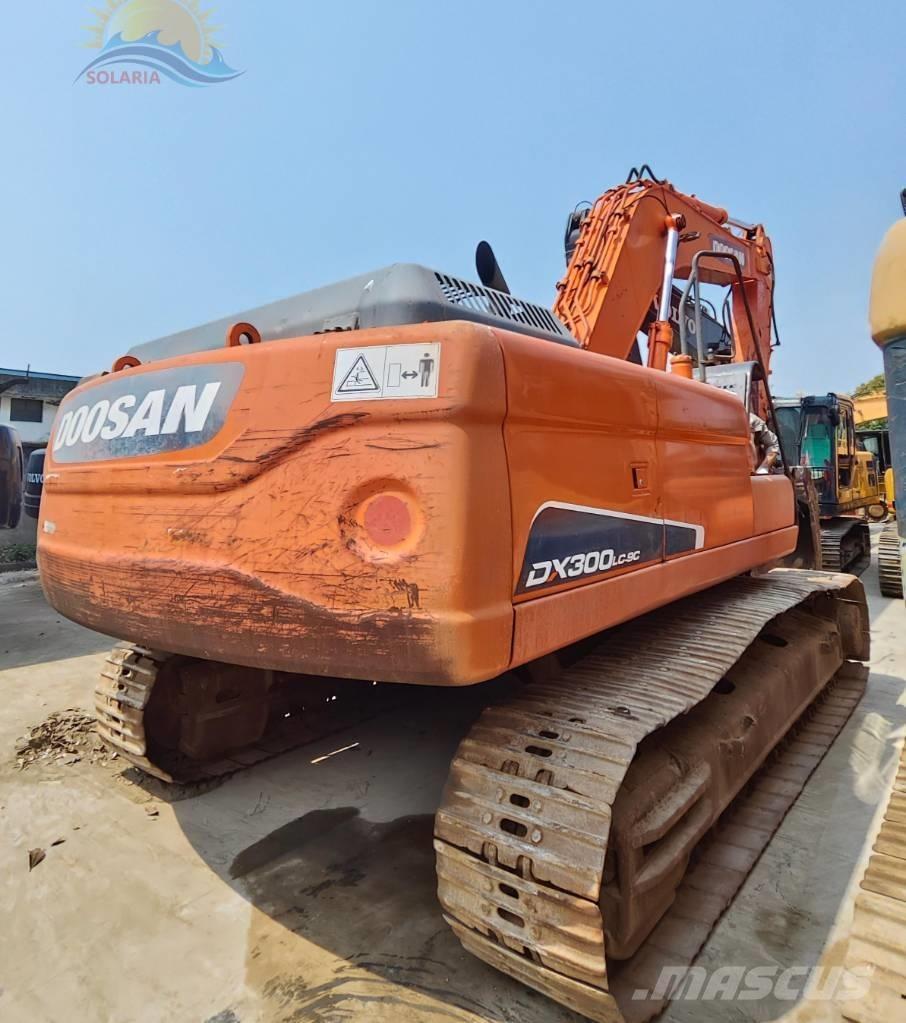 Doosan DX 300 LC Telakaivukoneet
