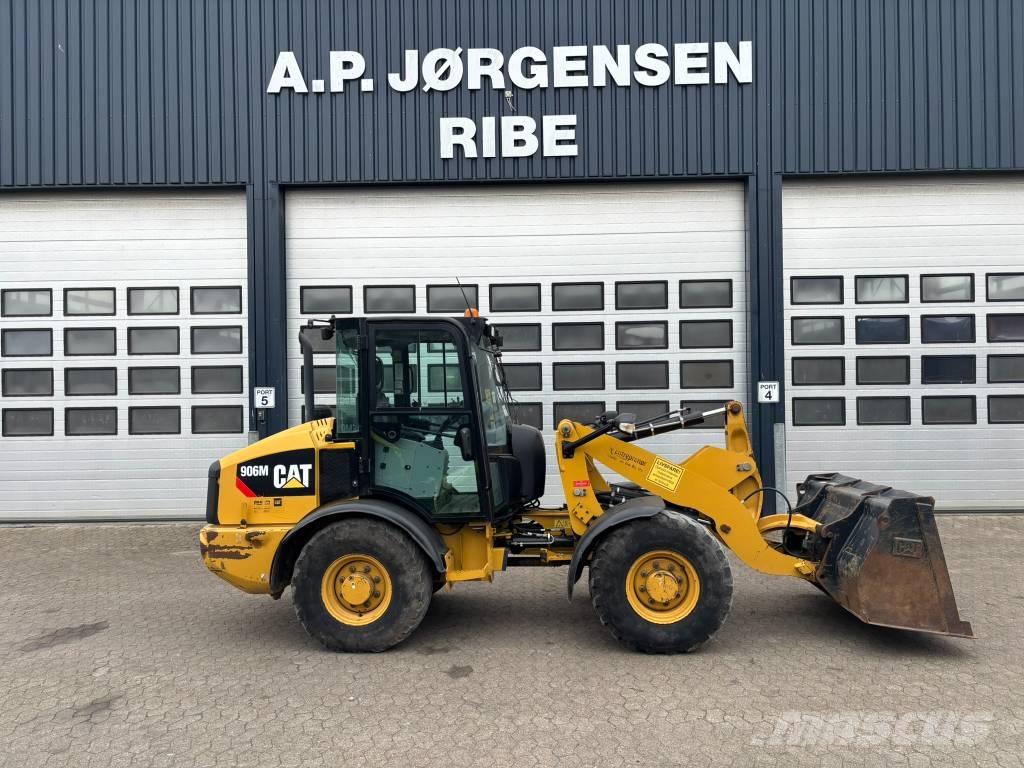 CAT 906 M Pyöräkuormaajat