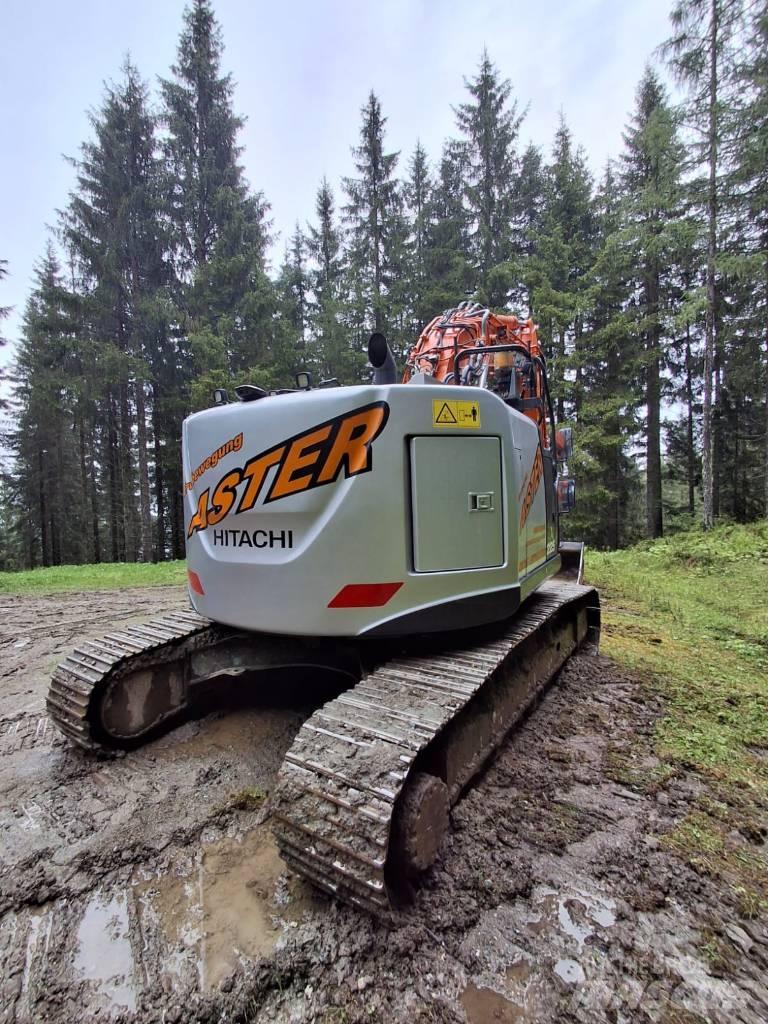 Hitachi ZX 225 US LC Telakaivukoneet