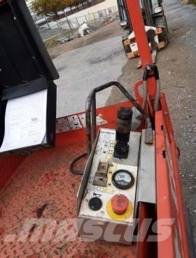 SkyJack SJ III 3220 Saksilavat
