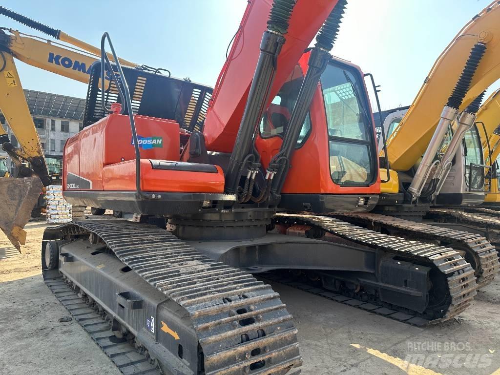 Doosan DX 300LC-9C Telakaivukoneet