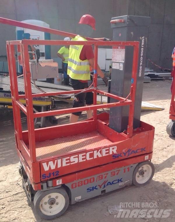 SkyJack SJ 12 Saksilavat