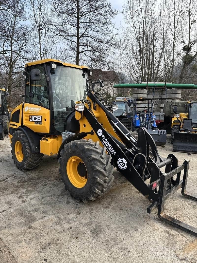 JCB 407 Pyöräkuormaajat