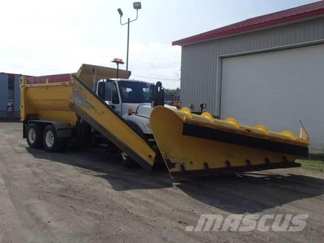 International 7400 Lumiaurat