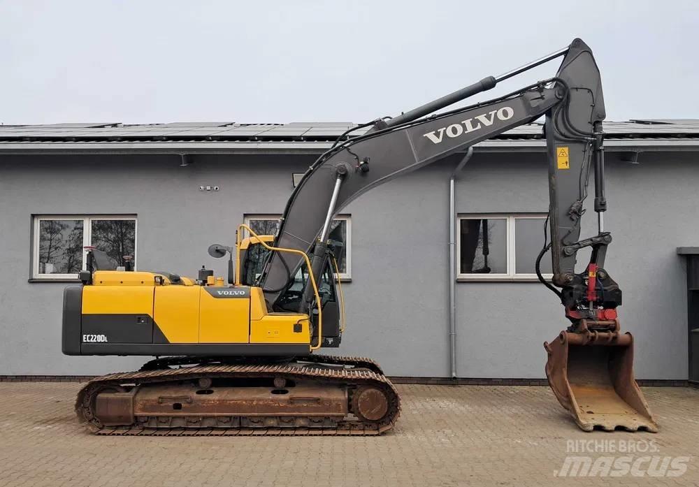 Volvo EC 220 DL Telakaivukoneet