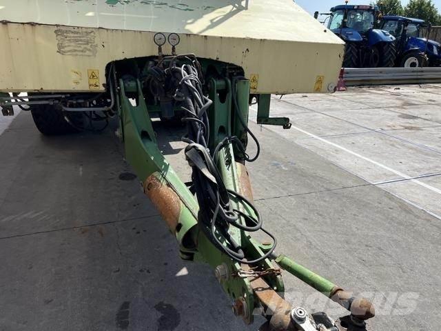 Krone ZX 45 - GL Keräävät noukinvaunut ja silppurivaunut