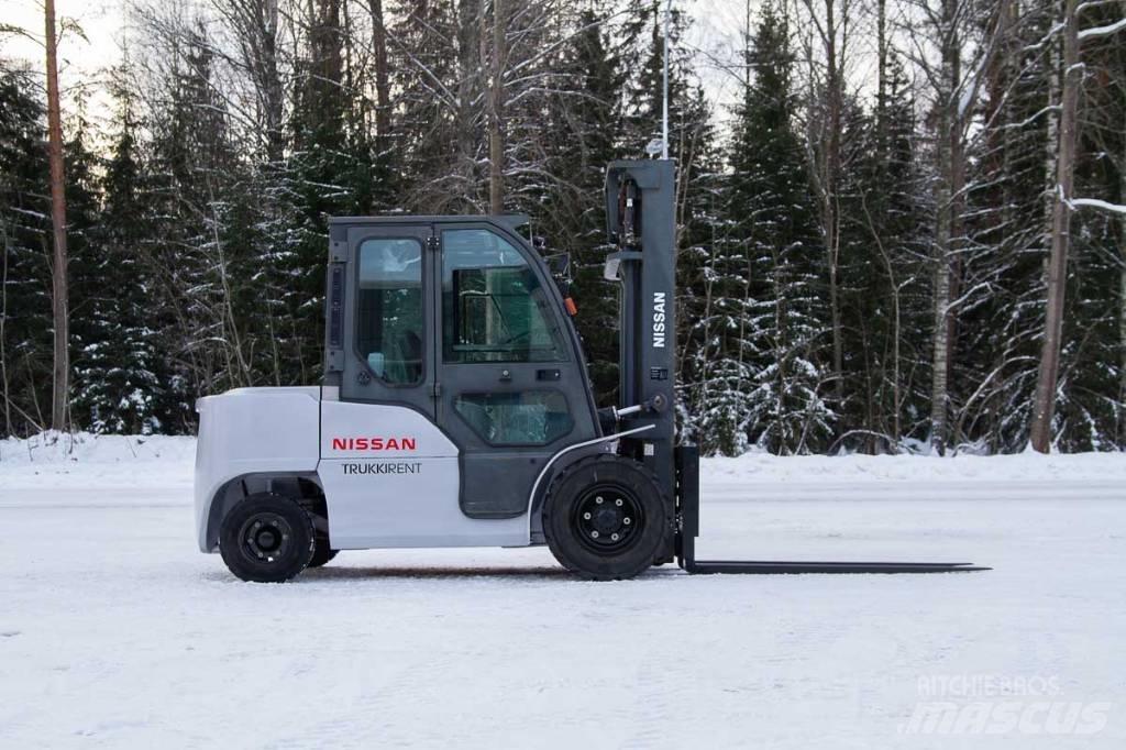Nissan WG1F4A50Y Dieseltrukit
