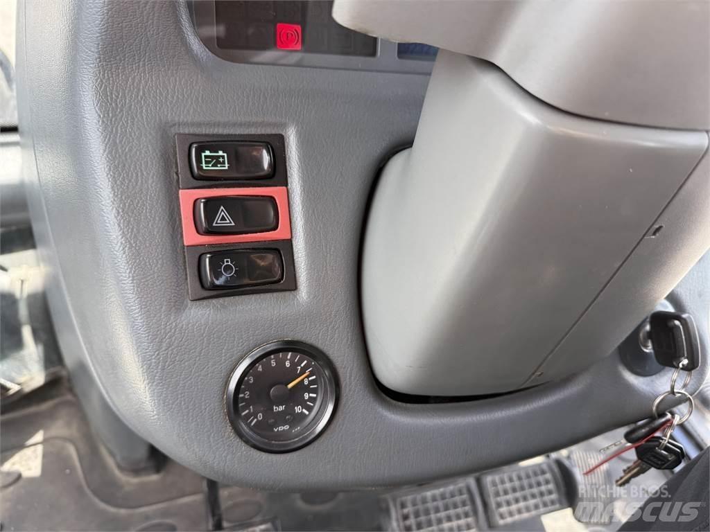Valtra T203 Traktorit