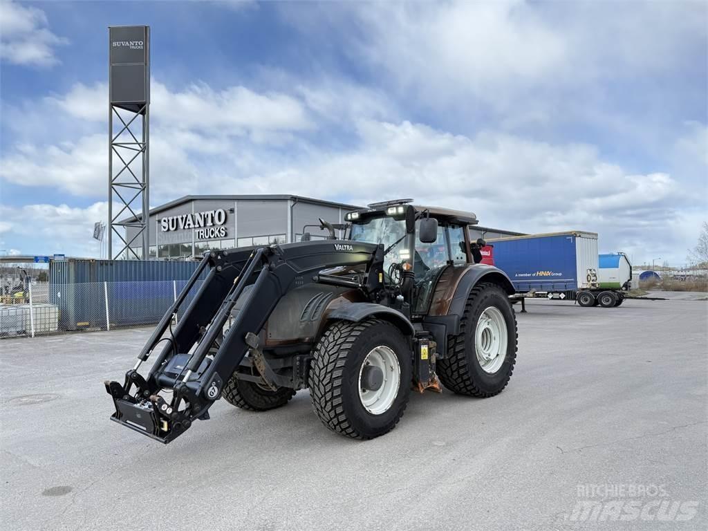 Valtra T203 Traktorit