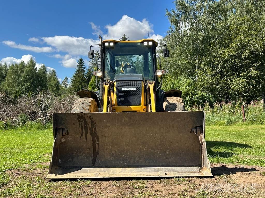 Komatsu WB 97 S-8 Kaivurikuormaajat