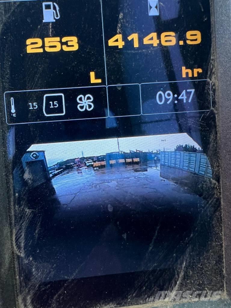 JCB JS 130 Telakaivukoneet