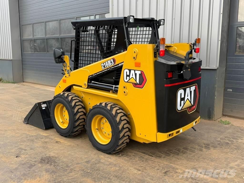 CAT 216B3 Pyöräkuormaajat