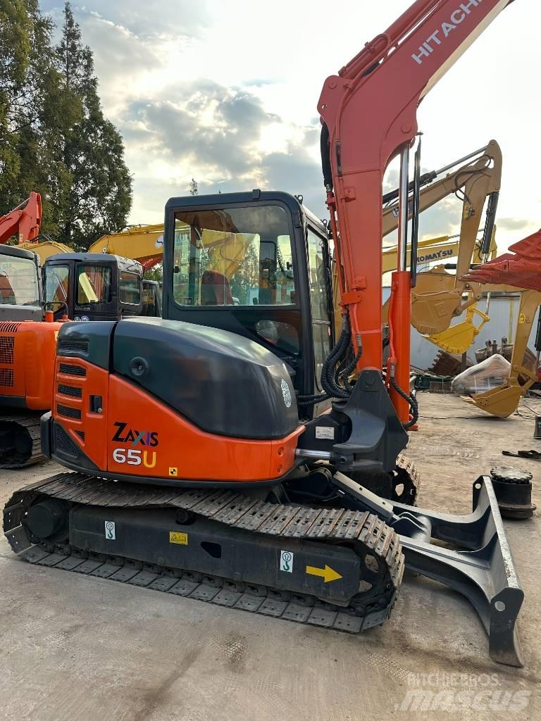 Hitachi ZX 65 Minikaivukoneet < 7t