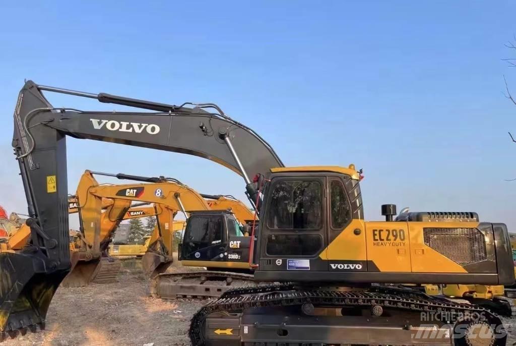 Volvo 290 Telakaivukoneet