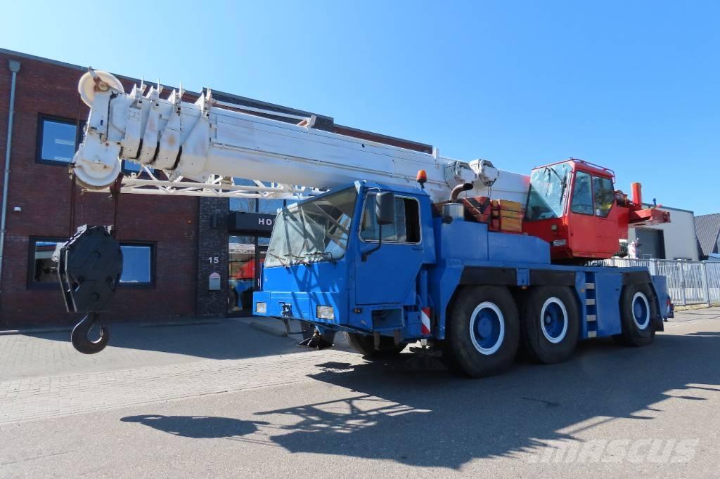 Liebherr LTM 1050-1 Mobiilinosturit