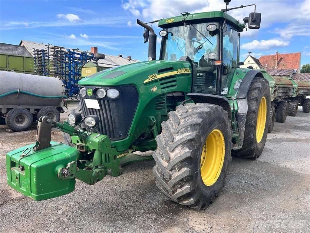John Deere 7820 Traktorit