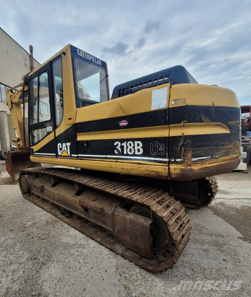 CAT 318 B LN Telakaivukoneet