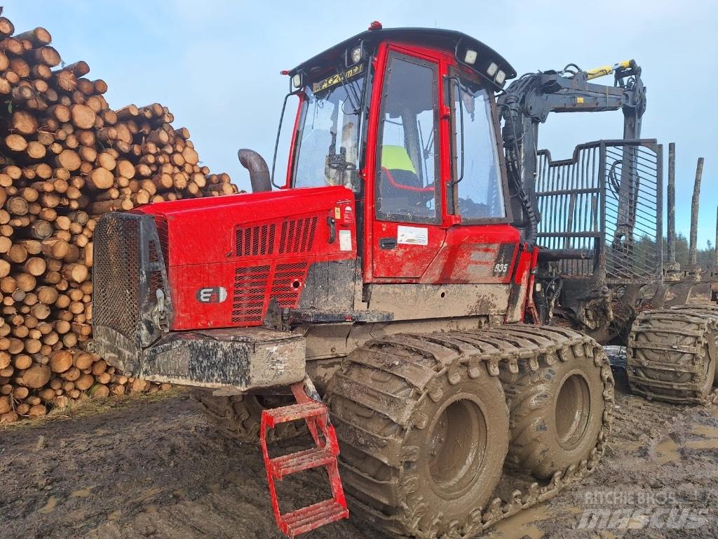 Komatsu 835 Kuormatraktorit