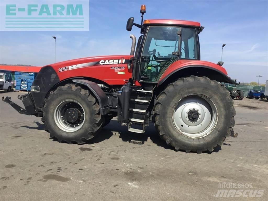 Case IH Magnum 235 Traktorit