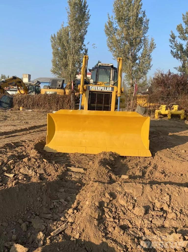 CAT D 6 G Telaketjupuskutraktorit
