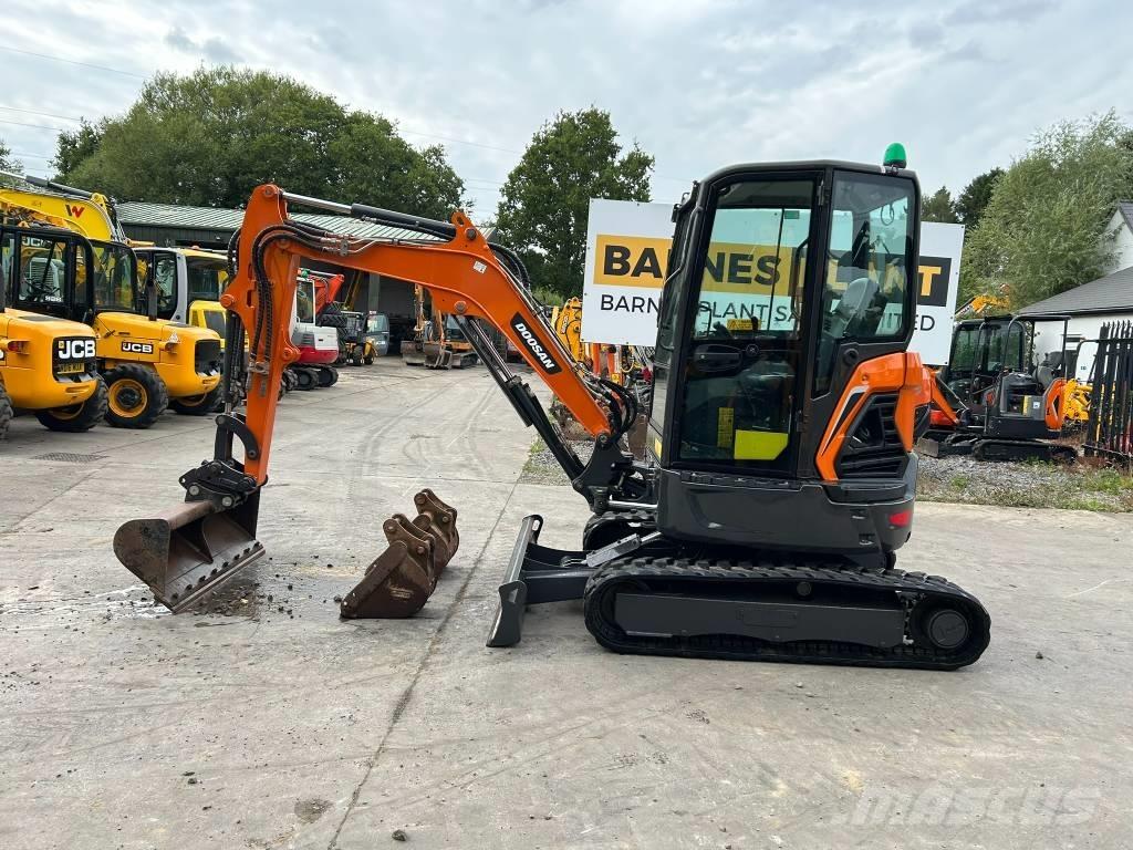 Doosan DX 27 Z Minikaivukoneet < 7t