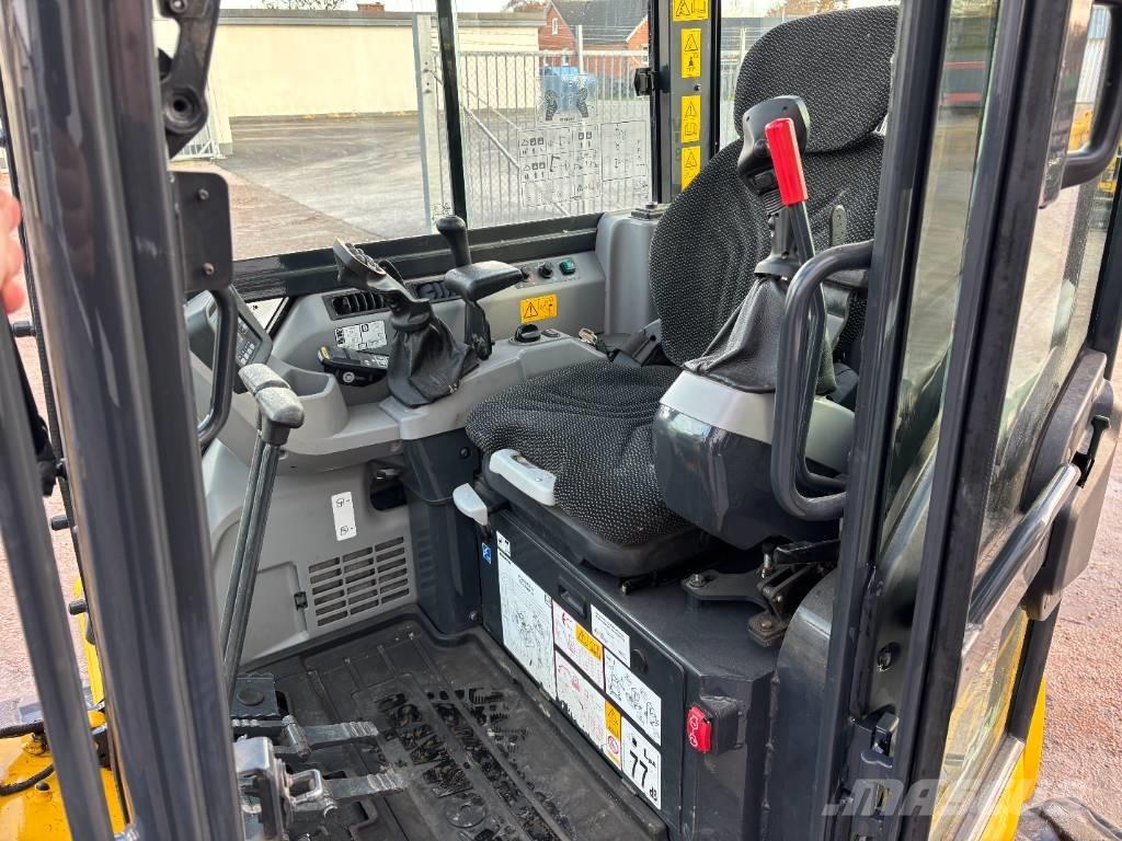 Komatsu PC55 MR-5 Minikaivukoneet < 7t