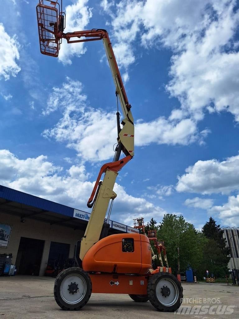 JLG 600 AJ Kuukulkijat