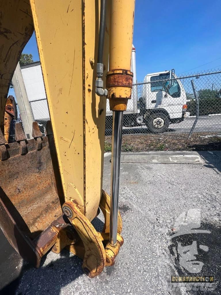 DEERE 310G Kaivurikuormaajat