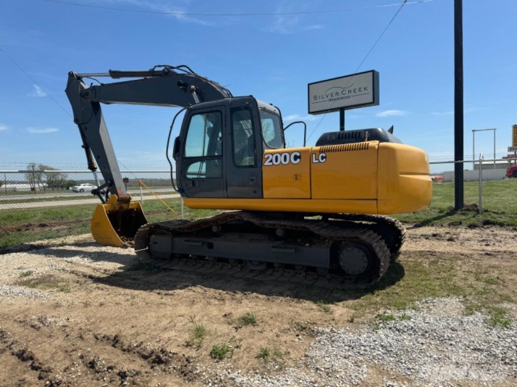 DEERE 200 LC Telakaivukoneet