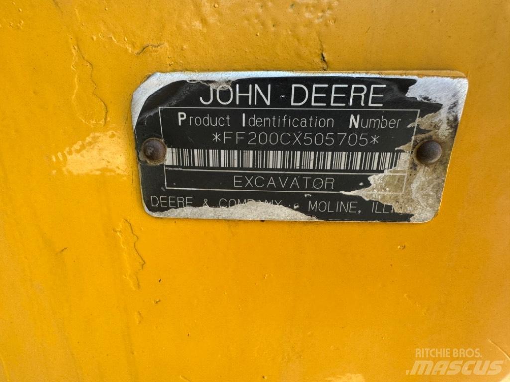 DEERE 200 LC Telakaivukoneet