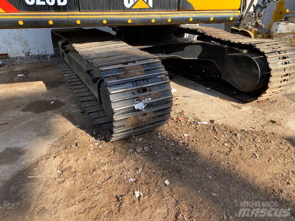 CAT 320 D Telakaivukoneet
