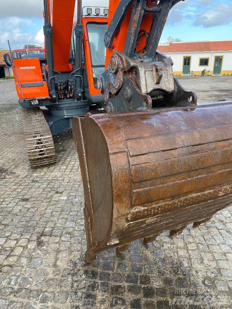 Doosan DX 220 NLC Telakaivukoneet