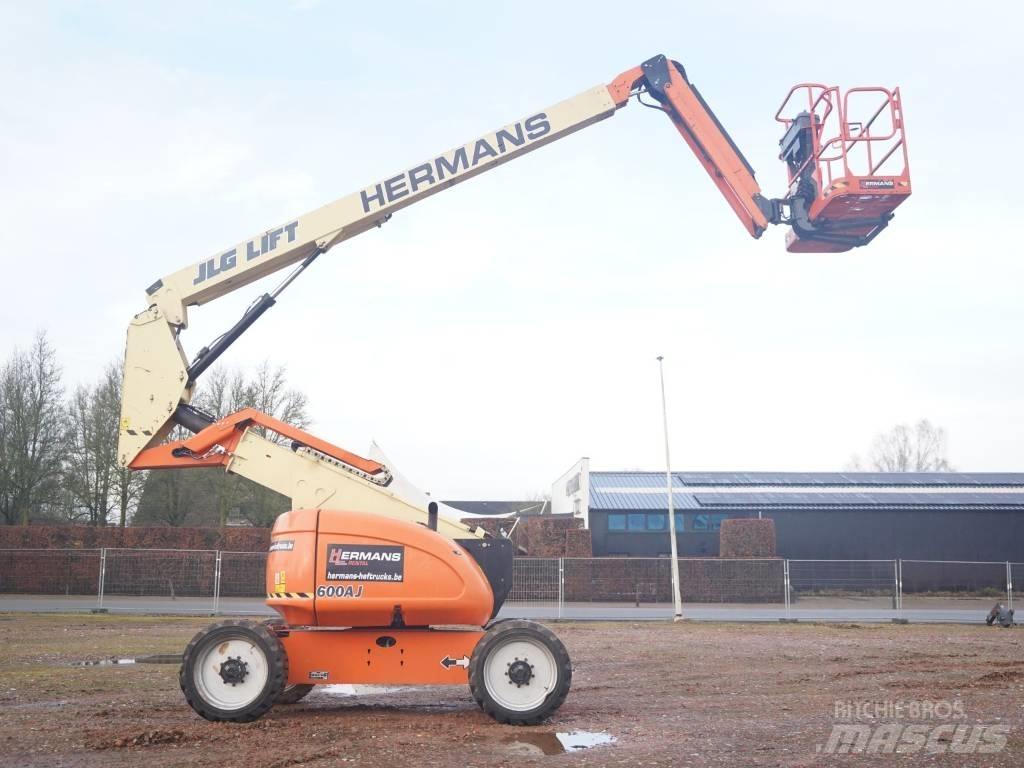 JLG 600 AJ Kuukulkijat
