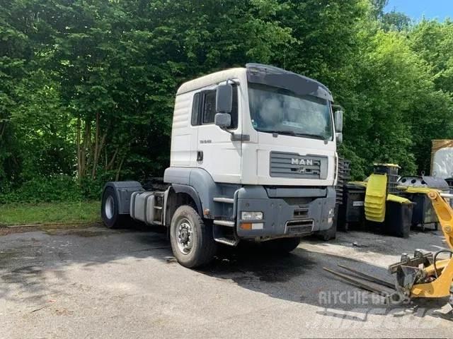 MAN TGA 18.480 4x4 Vetopöytäautot