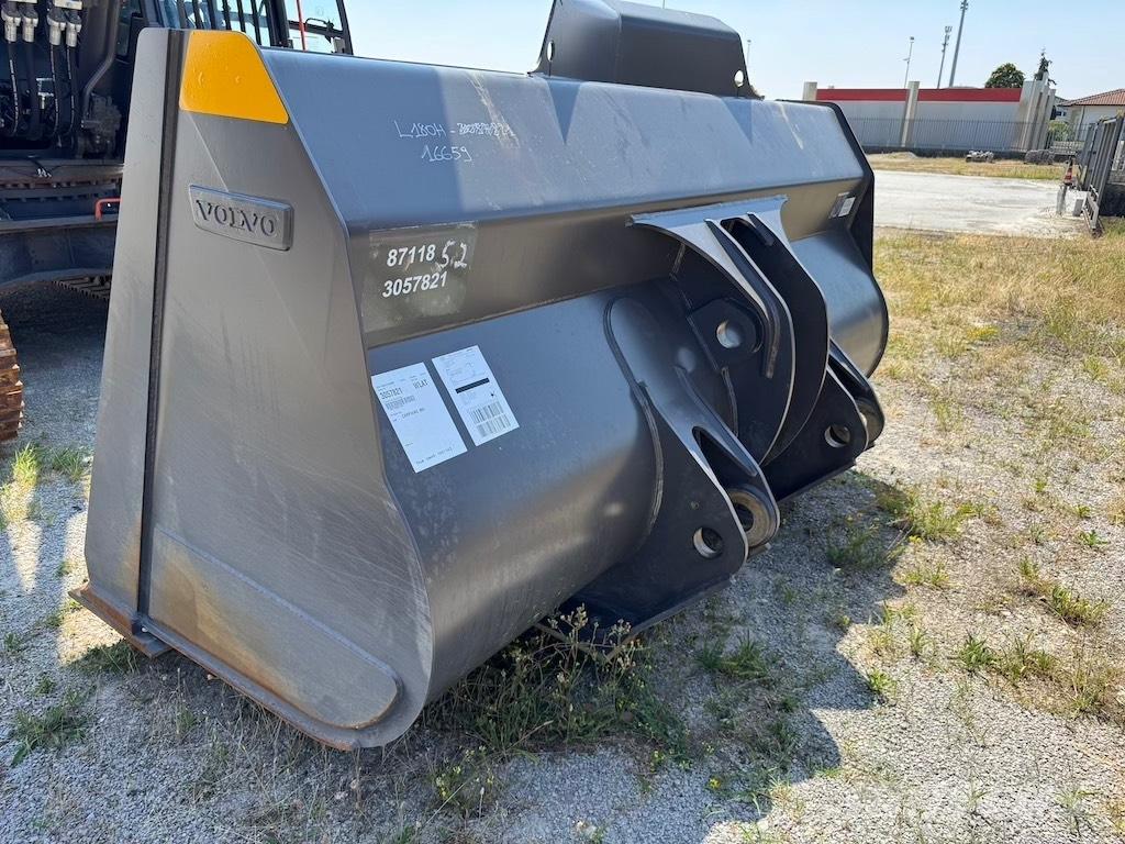 Volvo L 180 H Pyöräkuormaajat