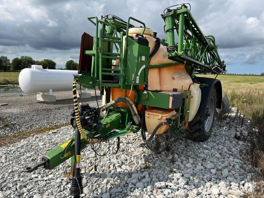 Amazone UX 4200 Hinattavat ruiskut