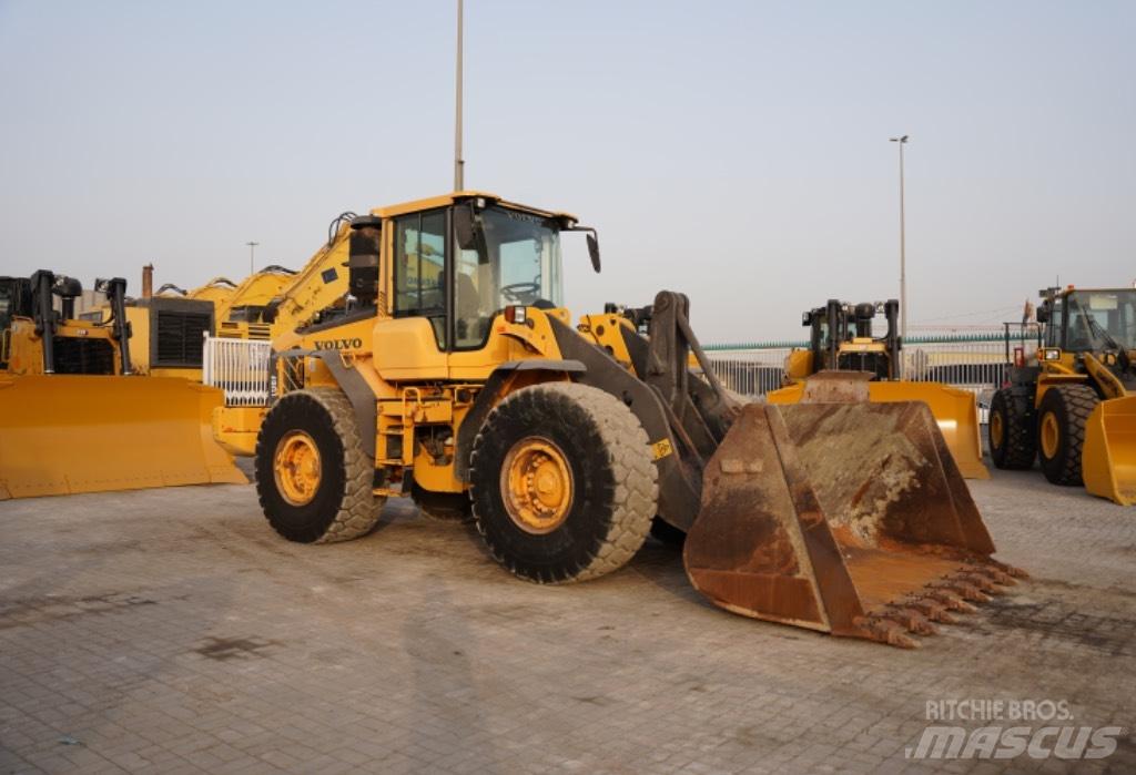 Volvo L 120 F Pyöräkuormaajat