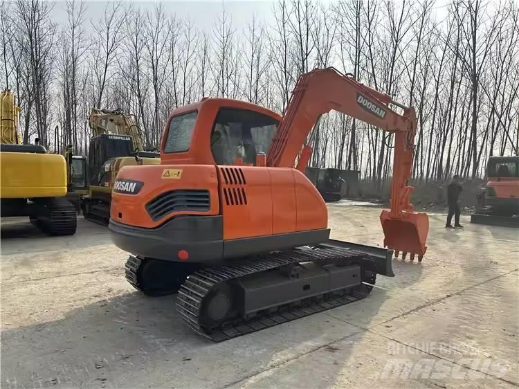 Doosan DX75 Telakaivukoneet