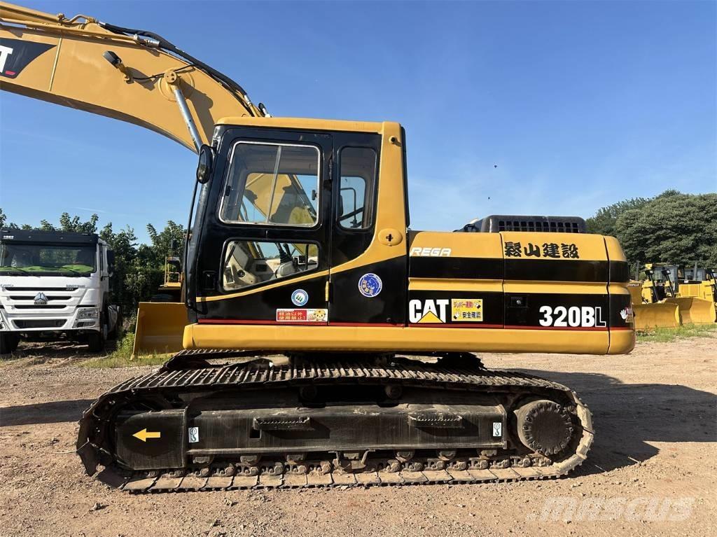 CAT 320BL Telakaivukoneet