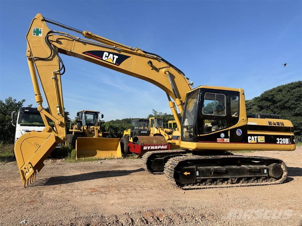 CAT 320BL Telakaivukoneet