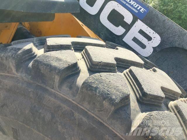 JCB 427 ZX Pyöräkuormaajat