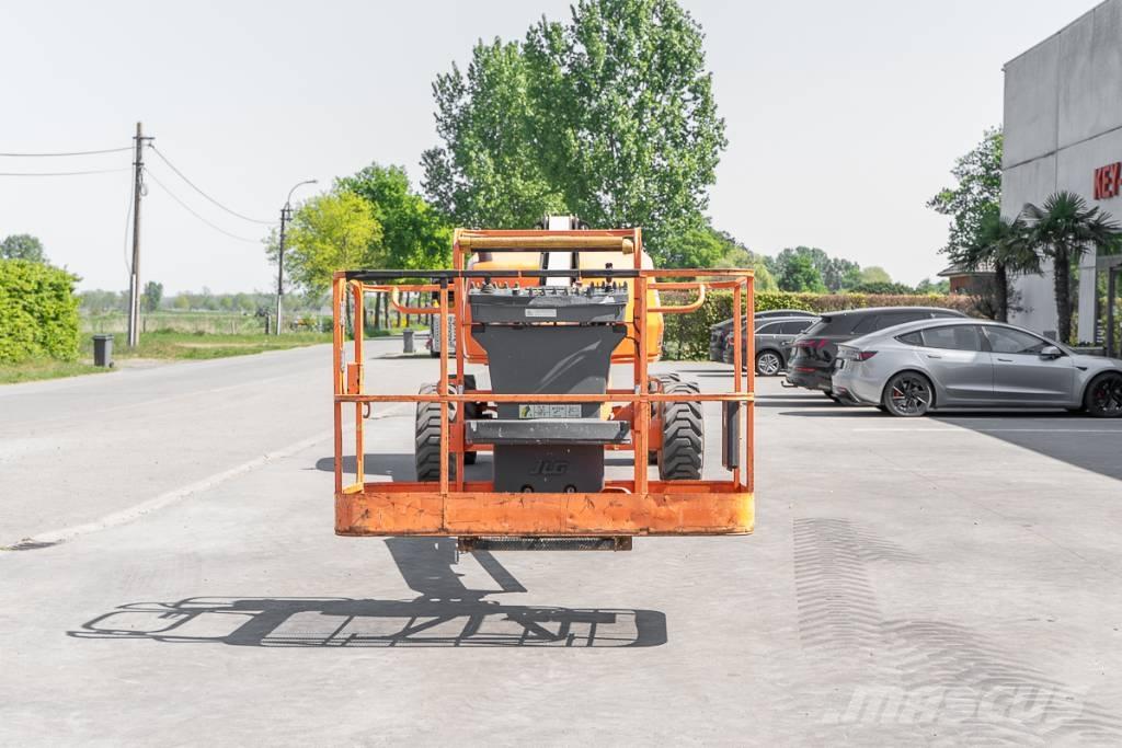 JLG 460 SJ Teleskooppipuominostimet
