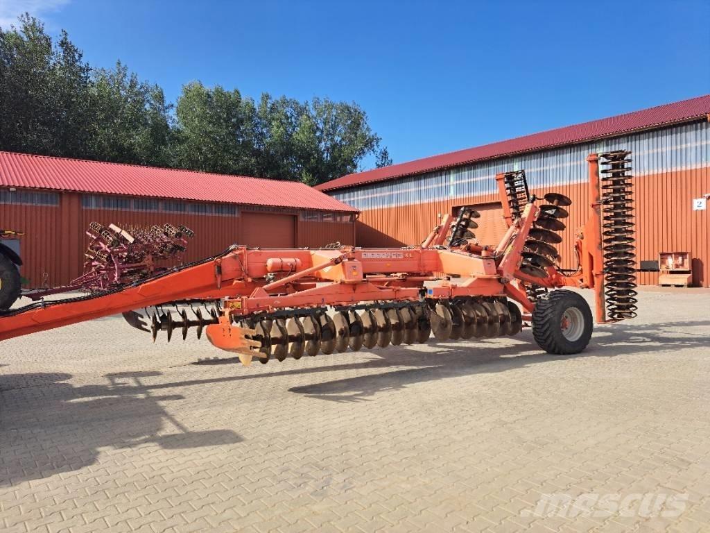 Kuhn Discover XL 52 Kiekkomultaimet ja lautasäkeet