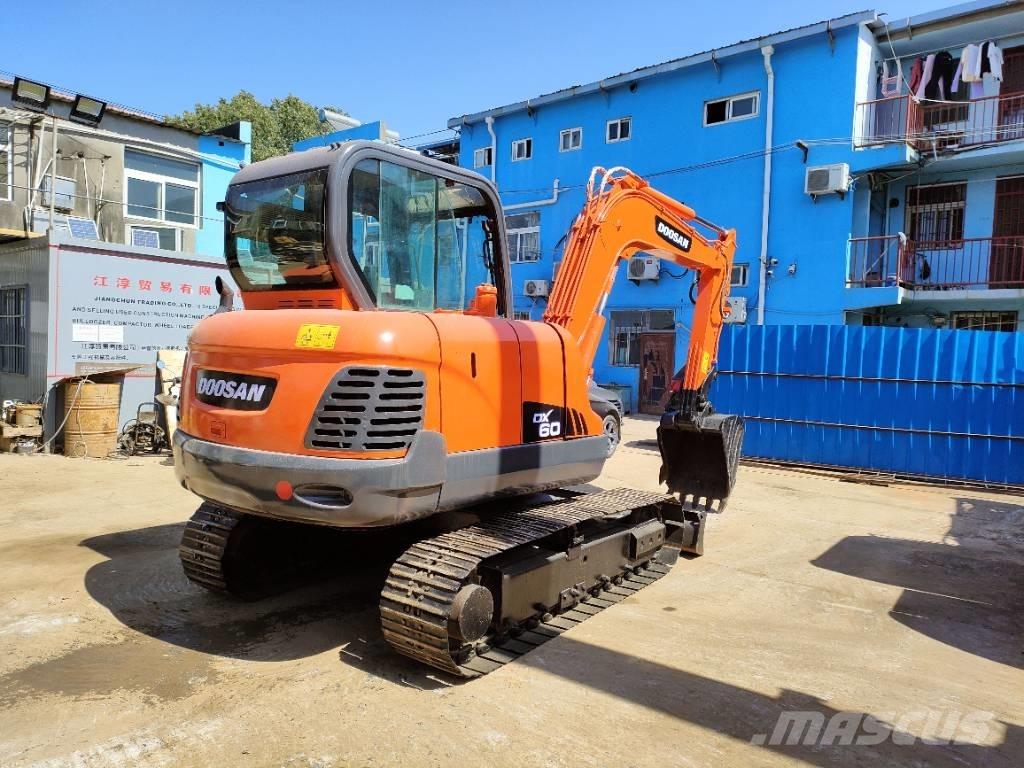 Doosan DH 60-7 Minikaivukoneet < 7t