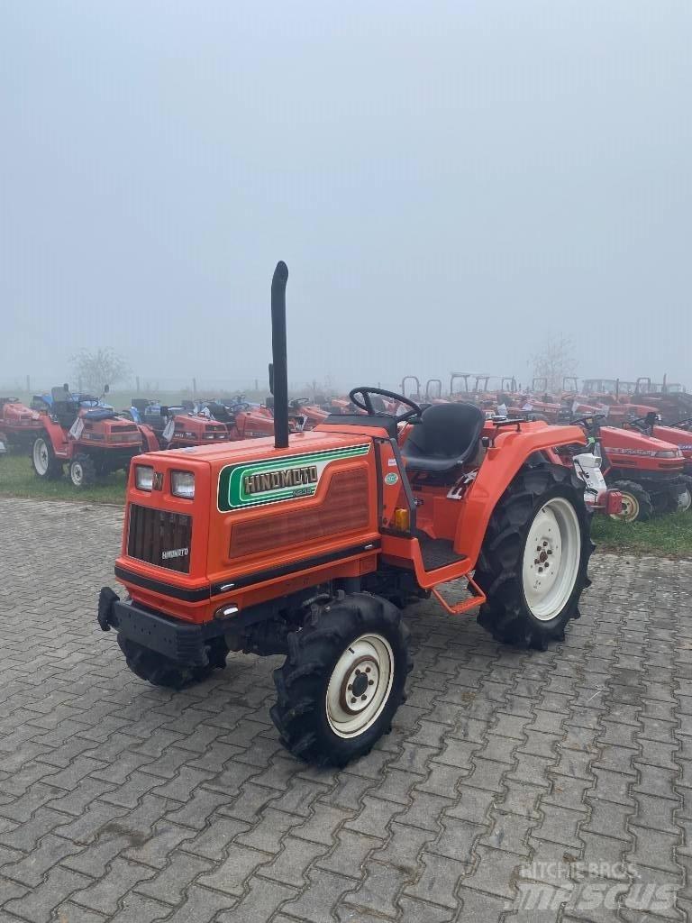 Hinomoto N239 Taajamatraktorit