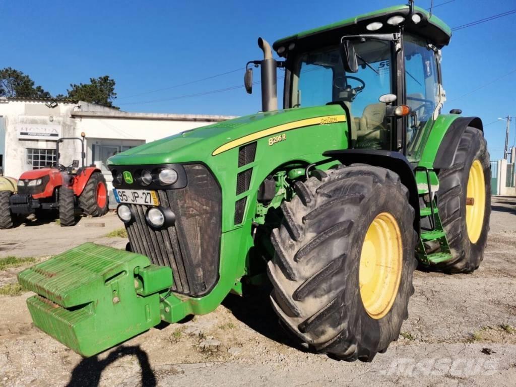 John Deere 8295 R Traktorit
