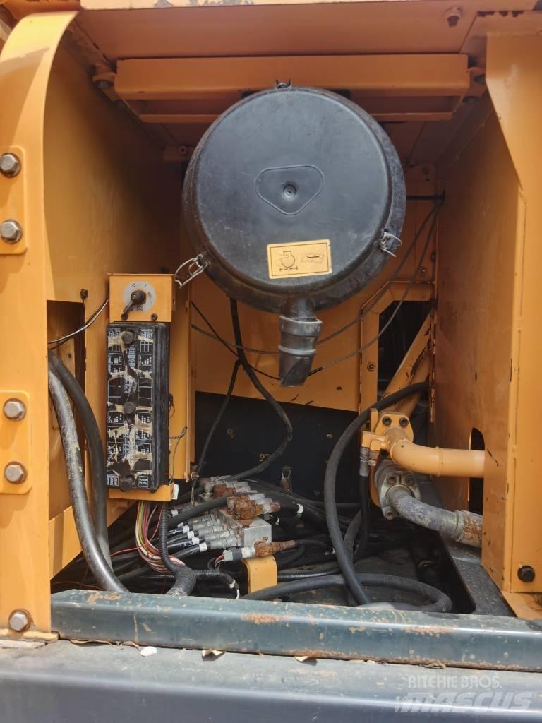 Hyundai R305LC-9T Telakaivukoneet