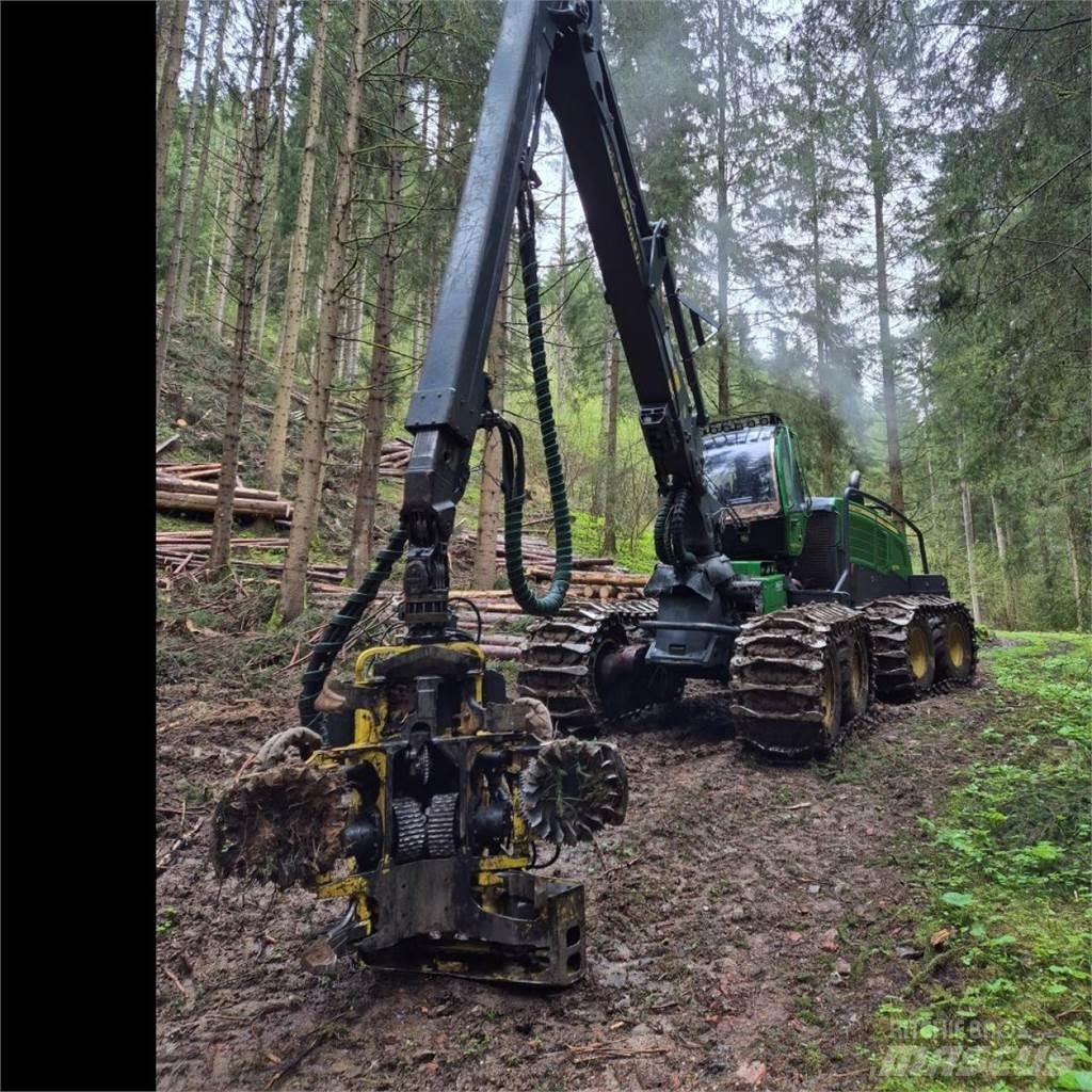 John Deere 1270 G Harvesterit