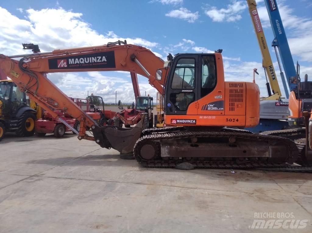 Doosan DX 235 LCR Telakaivukoneet