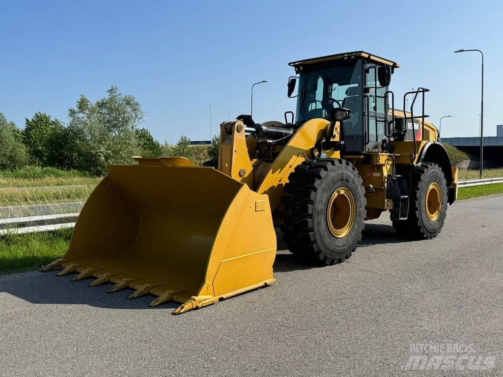 CAT 950M Pyöräkuormaajat